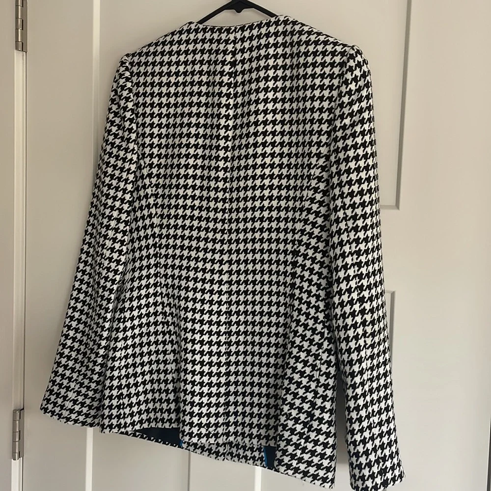 Patterned Blazer - Picture 4 of 4